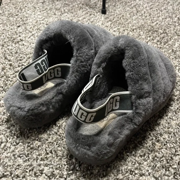 Ugg fluff yeah slippers in gray - Picture 2 of 4